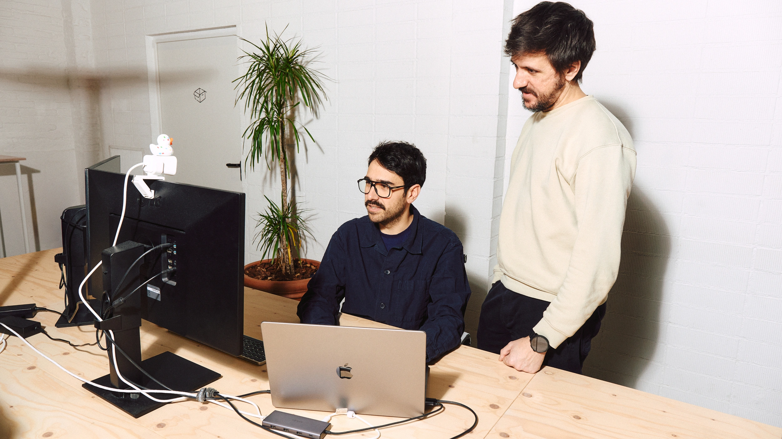 Sie können mit Bernat und Andreu sprechen, wenn Sie in unser Studio kommen!